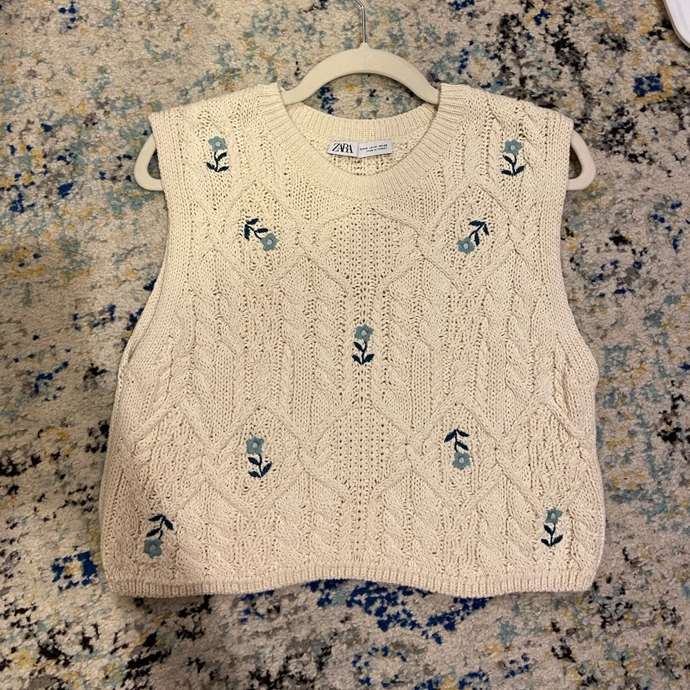 Zara Cropped Sweater Vest